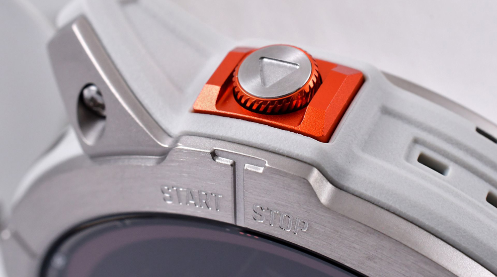 pohled na hodinky z boku